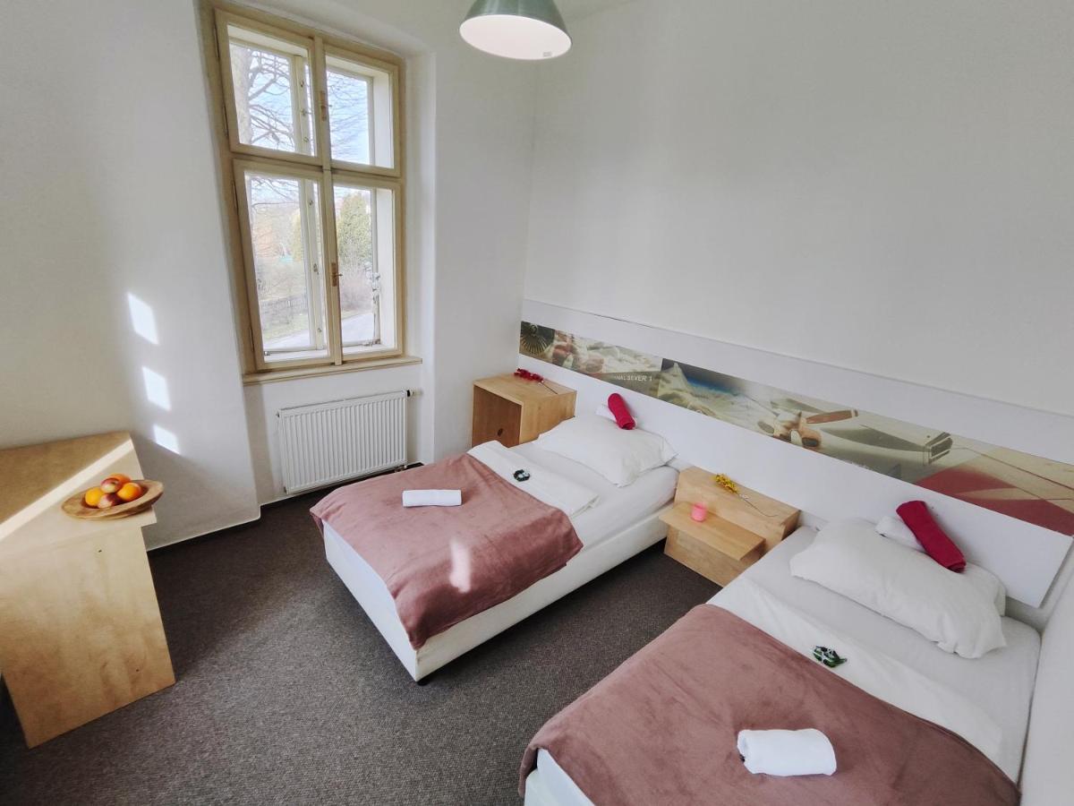 Hotel Stara Skola Mezná Exteriör bild