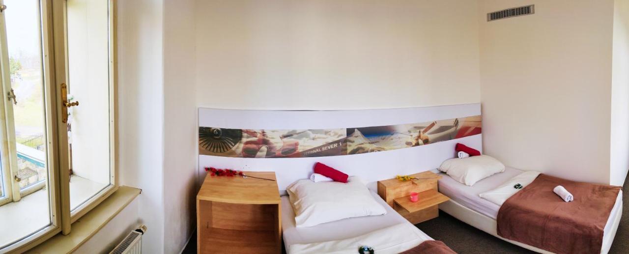 Hotel Stara Skola Mezná Exteriör bild