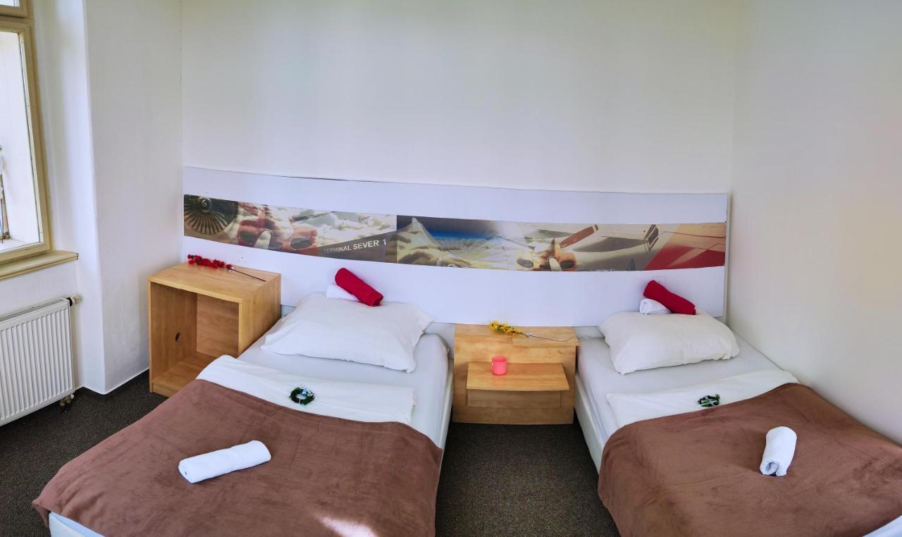 Hotel Stara Skola Mezná Exteriör bild