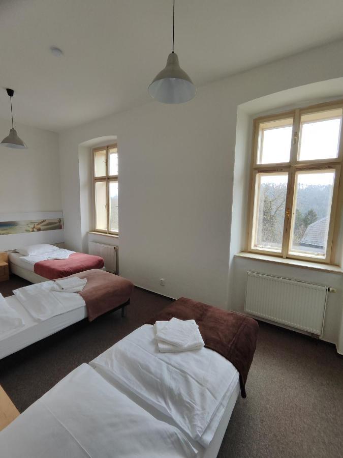 Hotel Stara Skola Mezná Exteriör bild