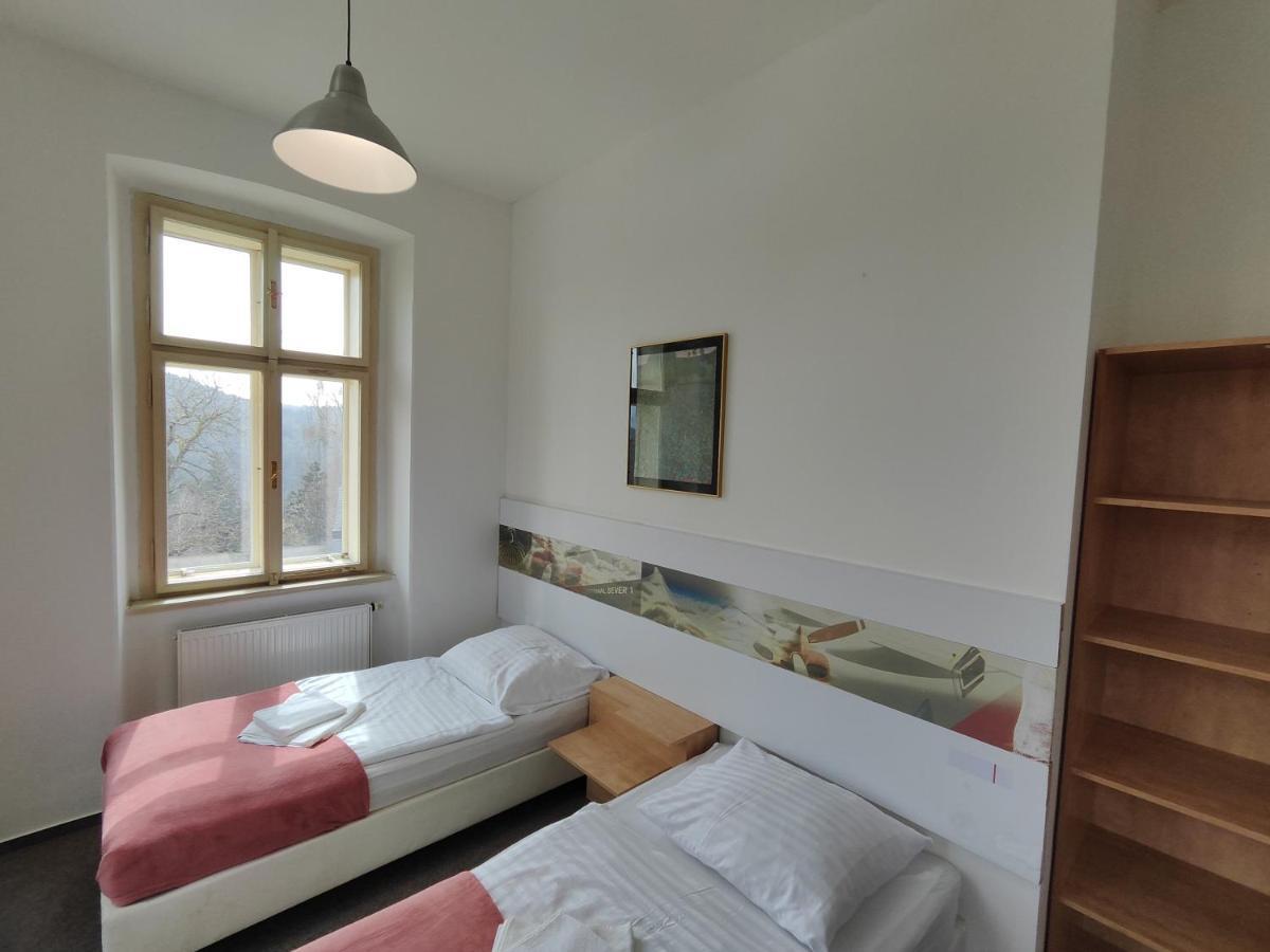 Hotel Stara Skola Mezná Exteriör bild