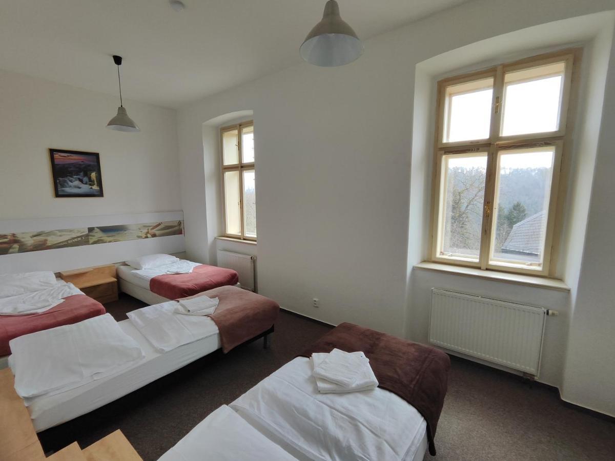 Hotel Stara Skola Mezná Exteriör bild